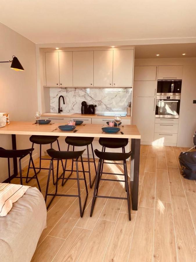 Le Cali, P2 Cabine Dans Une Residence Avec Piscine, Vue Mer Et Parking Prive La Grande-Motte Kültér fotó